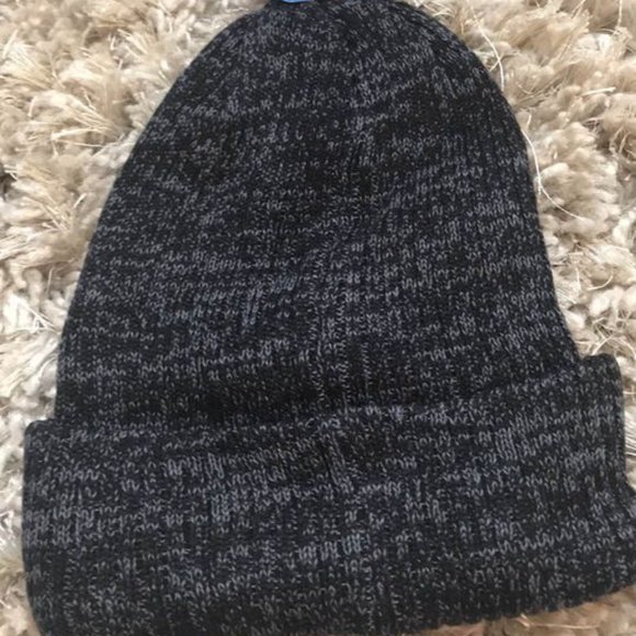 Adidas Unisex Beanie - New - Picture 3 of 3
